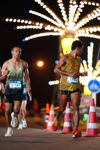 BIB: 07817, 78917
                            <button type="button" onclick="openModal(22924704)" class="btn btn-primary btn-sm float-right btn-popup" data-toggle="modal" data-target=".modal-high-quality">
                        <i class="fas fa-shopping-cart"></i> Add to Cart
                    </button>
                                            <button type="button" onclick="isThisMe(22924704, true)" class="btn btn-success btn-sm float-right btn-popup btn-isme hidden" data-toggle="tooltip" data-placement="bottom" title="นี่คือรูปของคุณใช่ไหม คลิกที่นี่เพื่อเอาเข้าอัลบั้ม">
                        <i class="fas fa-plus"></i> Add to album
                    </button>
                    <button type="button" onclick="isThisMe(22924704, false)" class="btn btn-warning btn-sm float-right btn-popup btn-isnotme hidden">
                        <i class="fas fa-ban"></i> Remove from album
                    </button>